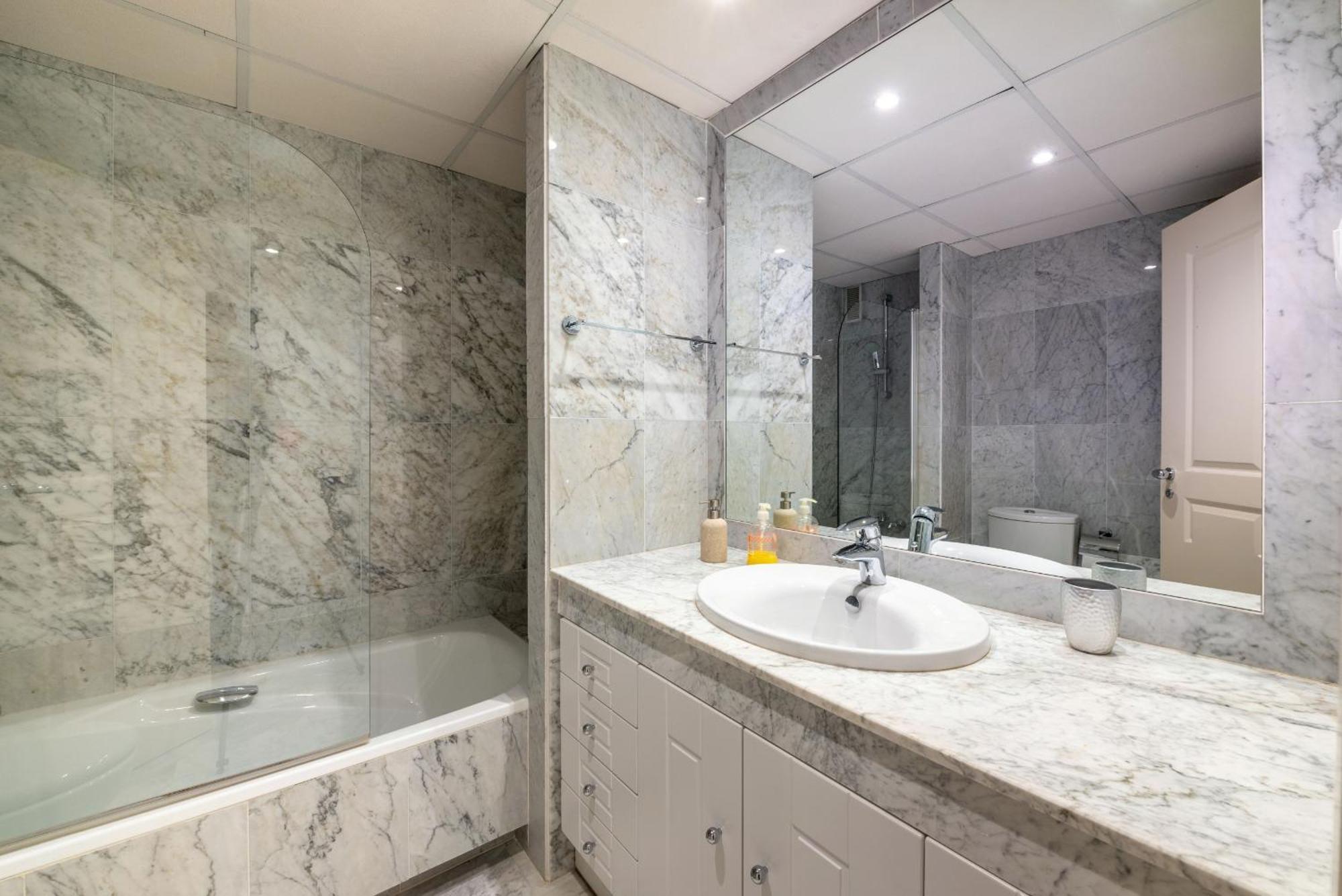 Gaviotas - Playas Del Duque - Puerto Banus Apartment Marbella